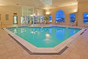 Indoor pool, pool loungers