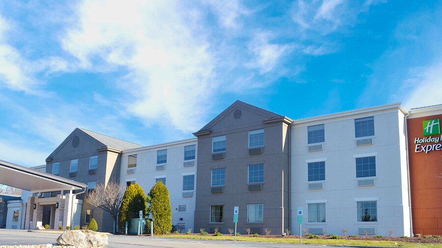 Holiday Inn Express Pittsburgh-Bridgeville by IHG