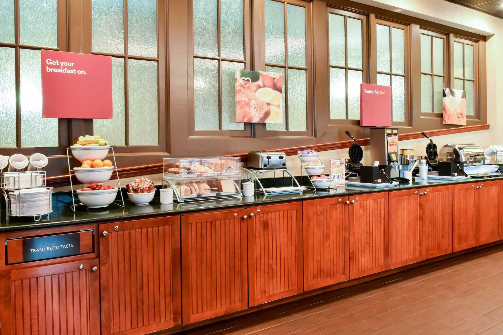 free daily continental breakfast