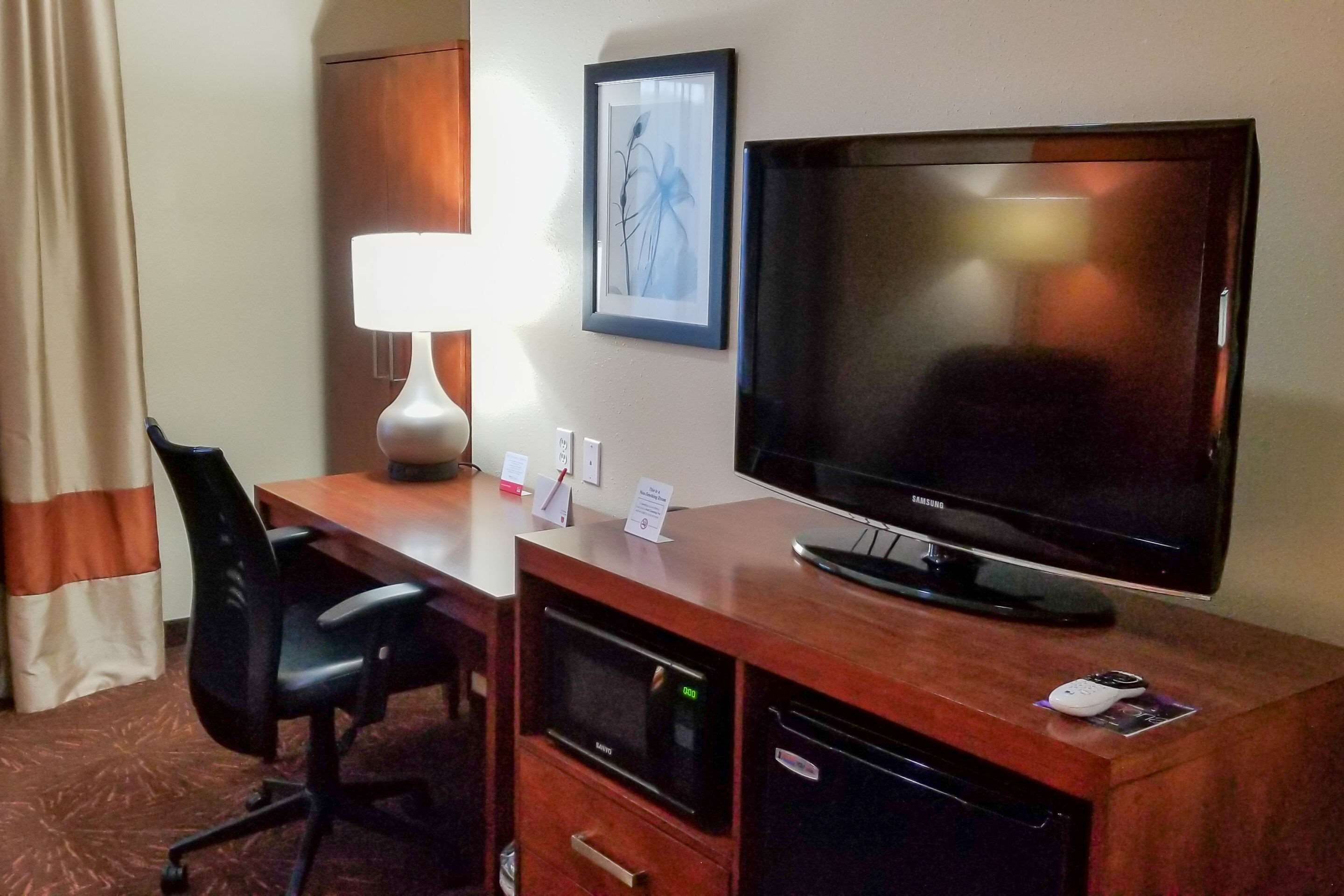 room, 1 king bed, non smoking | desk, iron/ironing board, free cots/infant beds, rollaway beds