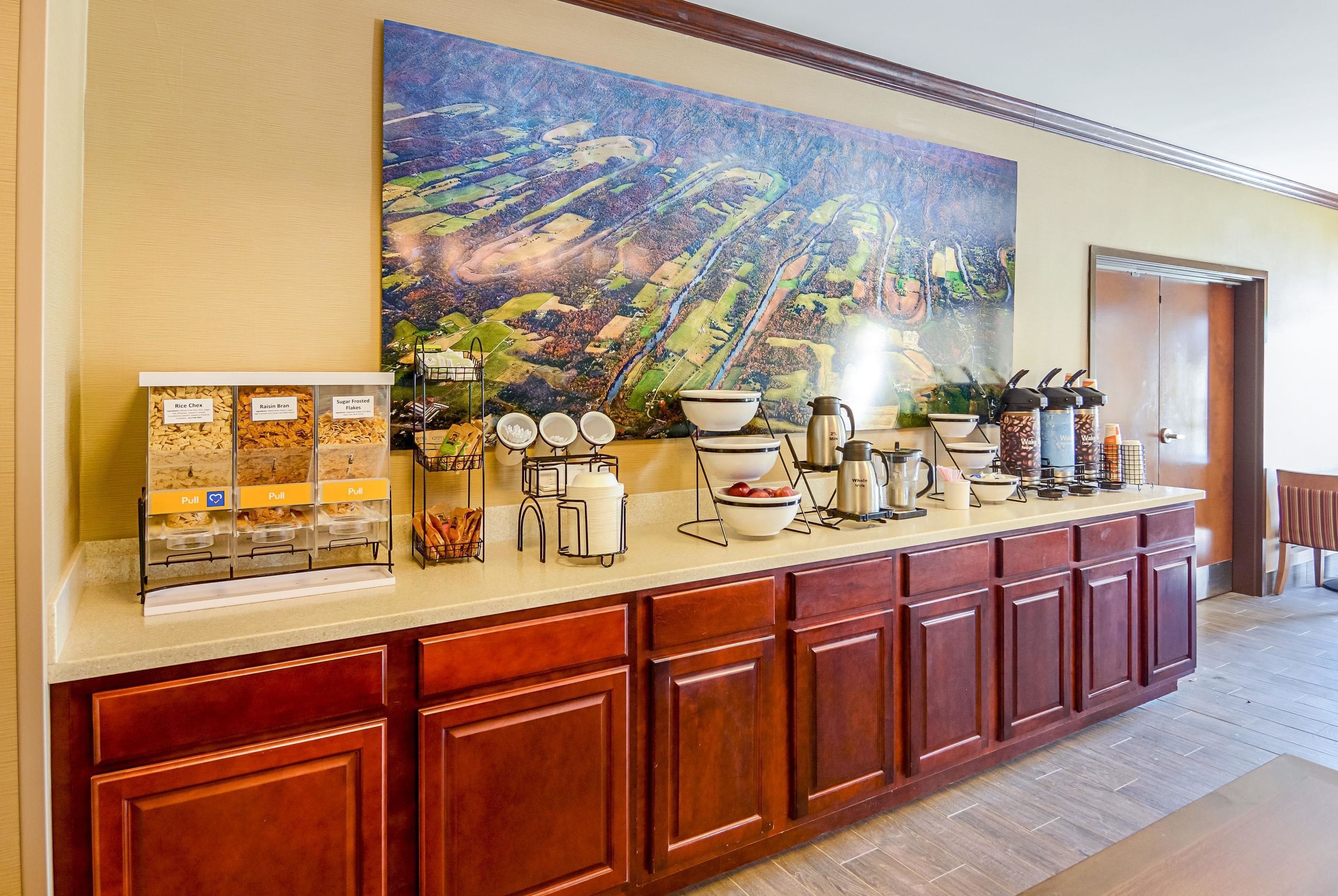 free daily on-the-go breakfast