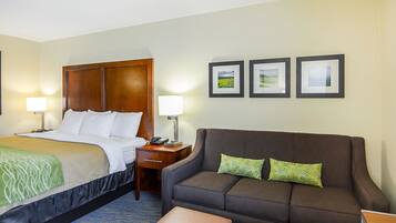 スイート キングベッド 1 台 バリアフリー 禁煙 | デスク、アイロン / アイロン台、WiFi (無料)、ベッドシーツ