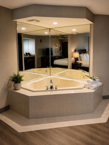 Country Inn & Suites by Radisson, Biloxi-Ocean Springs, MS