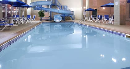 Country Inn & Suites by Radisson, Rapid City, SD