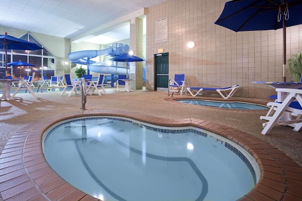 Indoor pool - Country Inn & Suites by Radisson, Rapid City, SD (Rapid City)