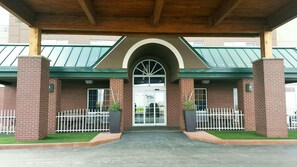 Exterior - Country Inn & Suites by Radisson, Rapid City, SD (Rapid City)