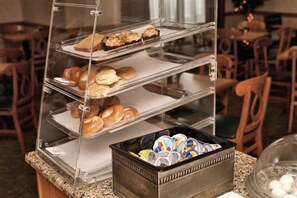 Petit déjeuner continental compris tous les jours