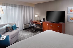 Hochwertige Bettwaren, Pillowtop-Betten, Schreibtisch