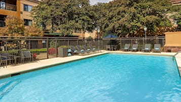 Seasonal outdoor pool, open 9:00 AM to 9:00 PM, sun loungers