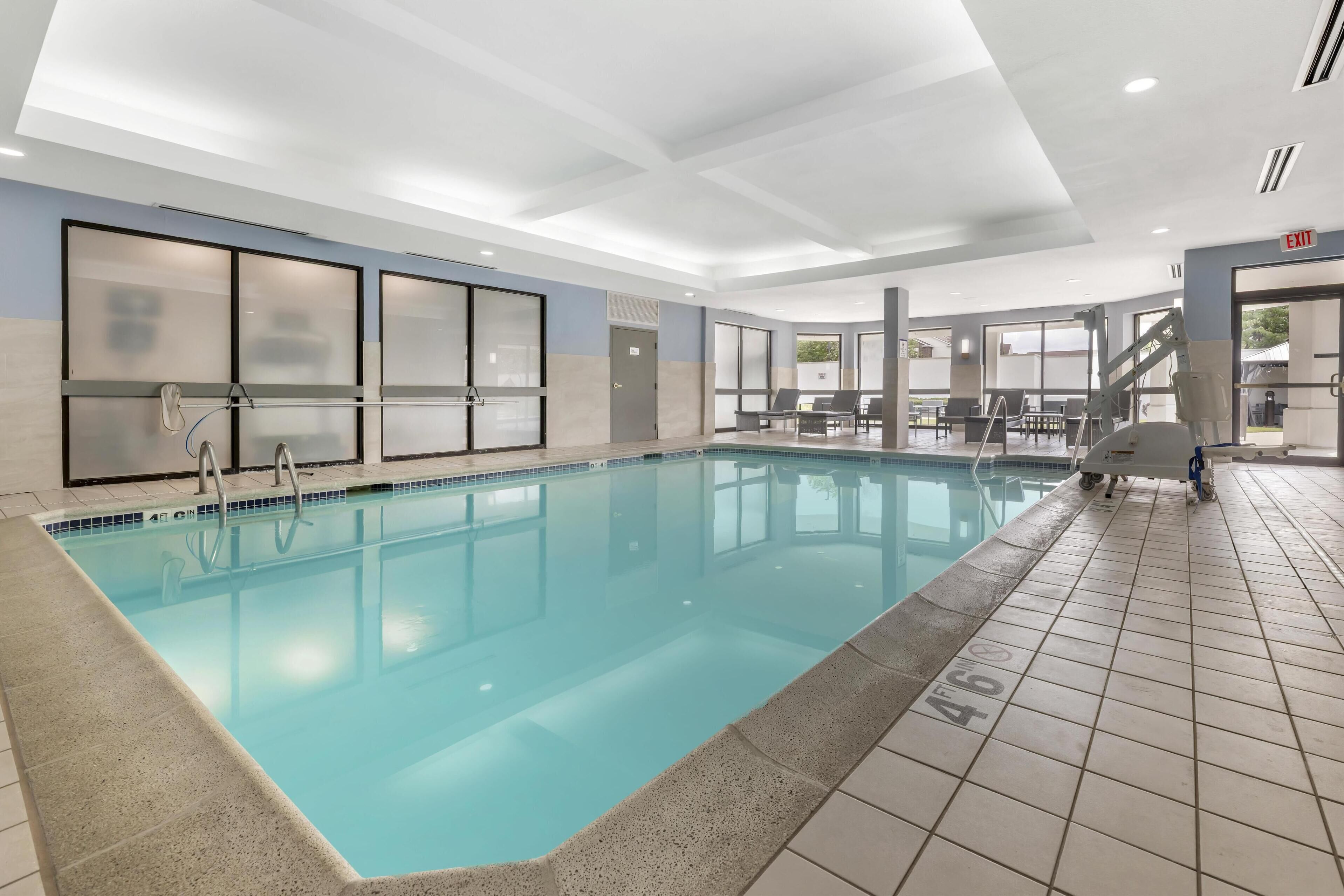 indoor pool, pool loungers