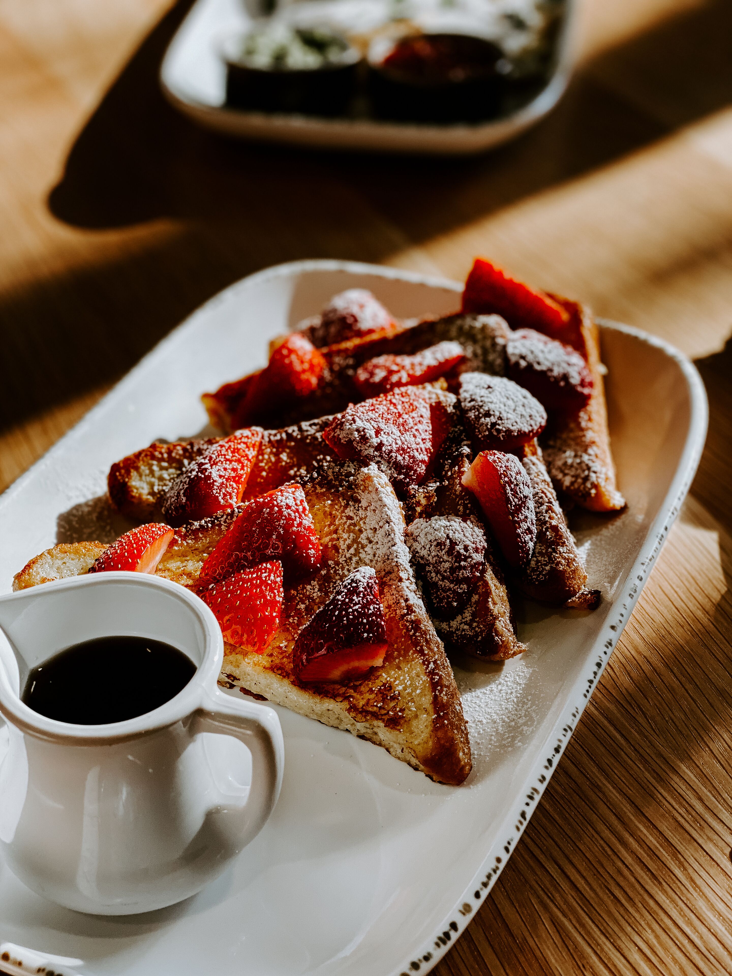 breakfast and dinner served, american cuisine