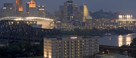 Vue sur la ville depuis l’hébergement