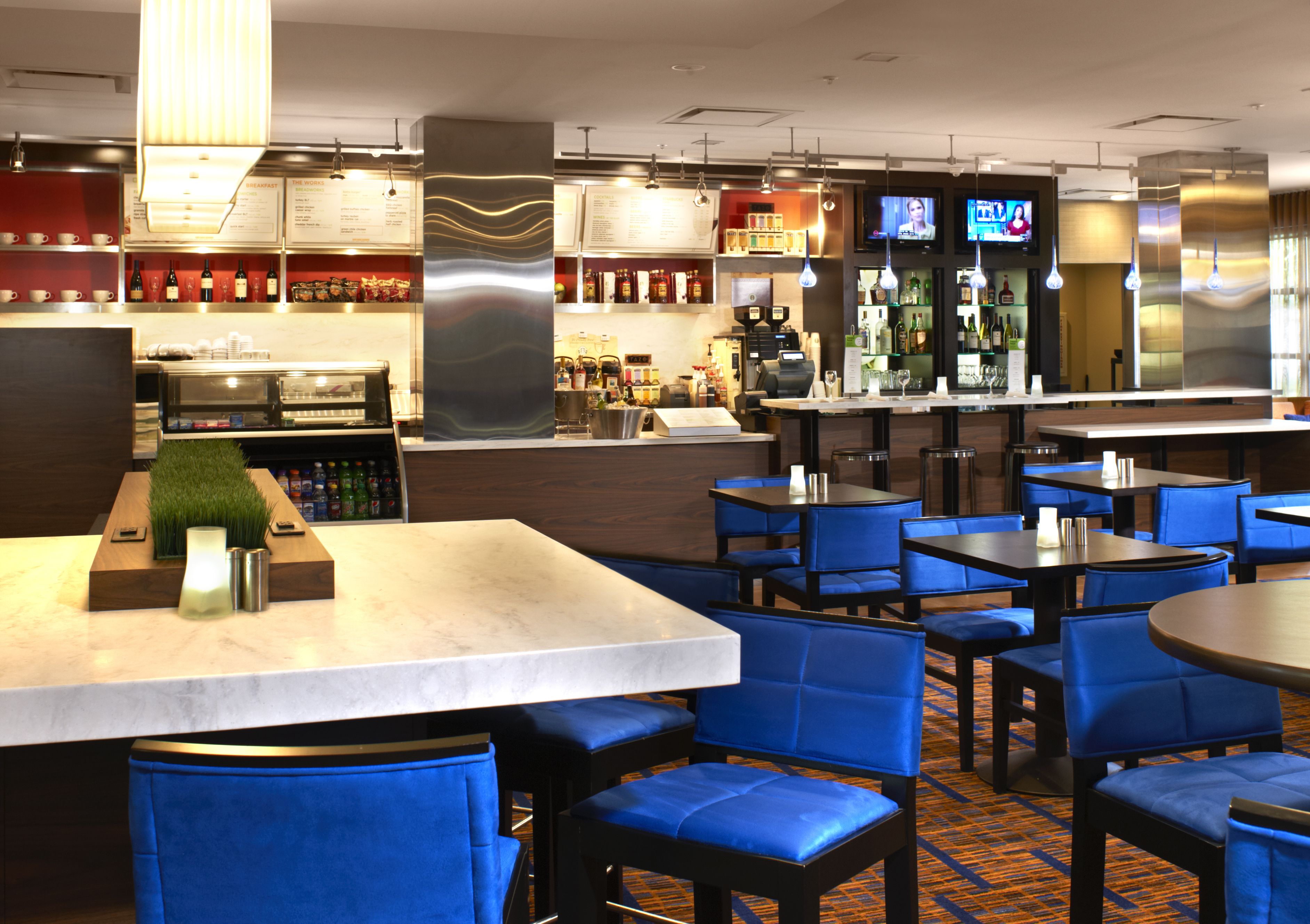 breakfast and dinner served, american cuisine