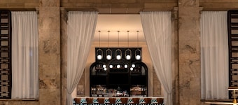 Courtyard by Marriott San Diego Downtown