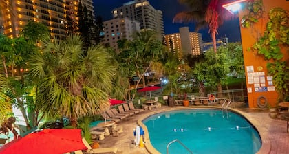 Fort Lauderdale Beach Resort Hotel & Suites