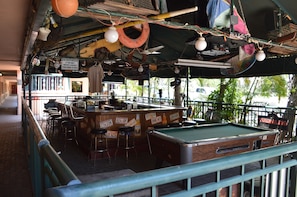 Bar (in der Unterkunft)