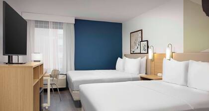 Spark by Hilton Atlanta Cumberland Ballpark