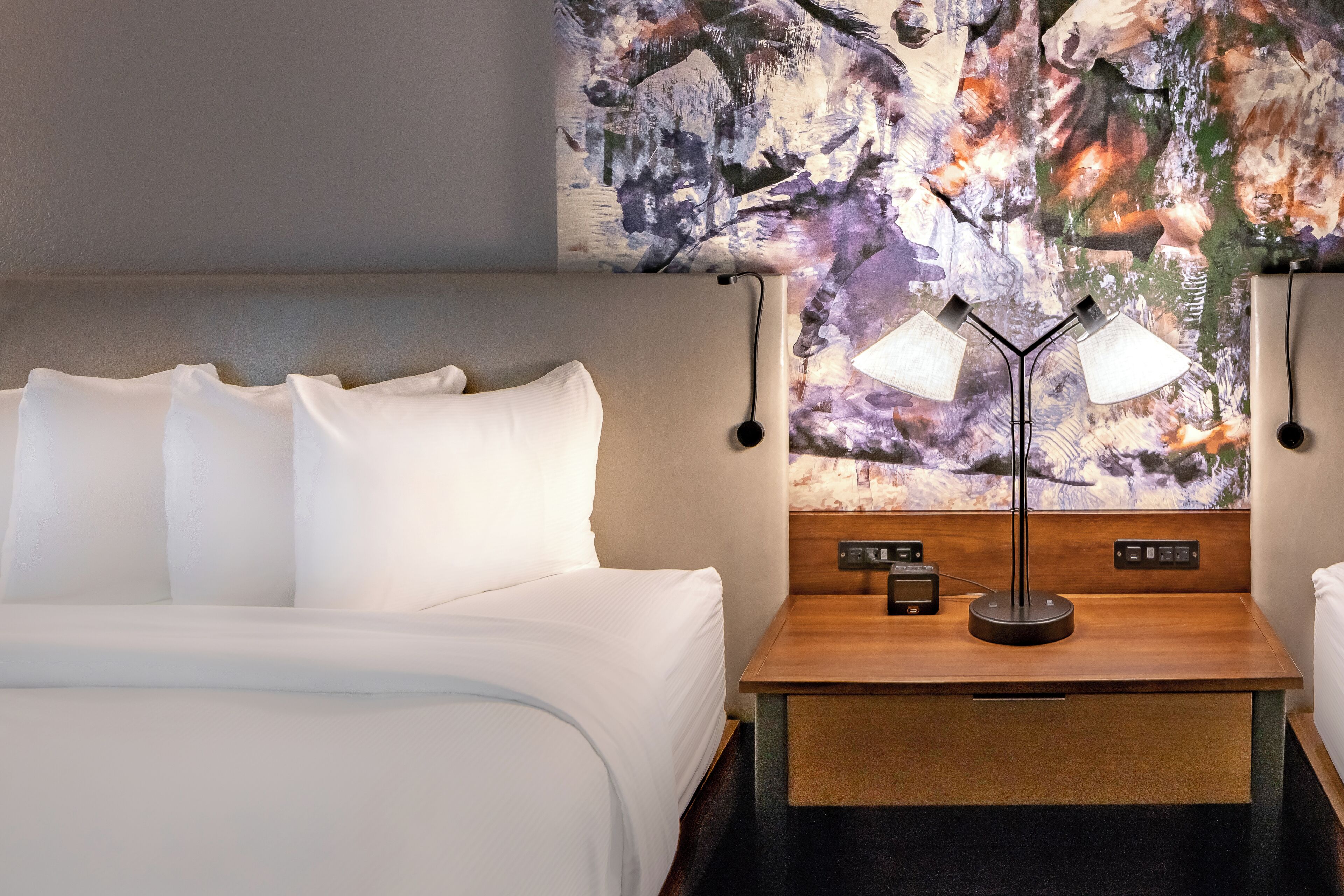 in-room safe, desk, laptop workspace, blackout curtains