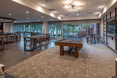 DoubleTree by Hilton Dallas - Farmers Branch