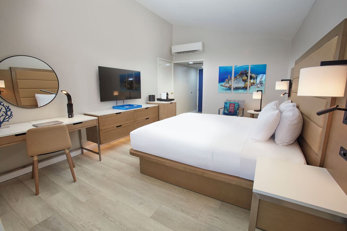 Standard Room, Pool View