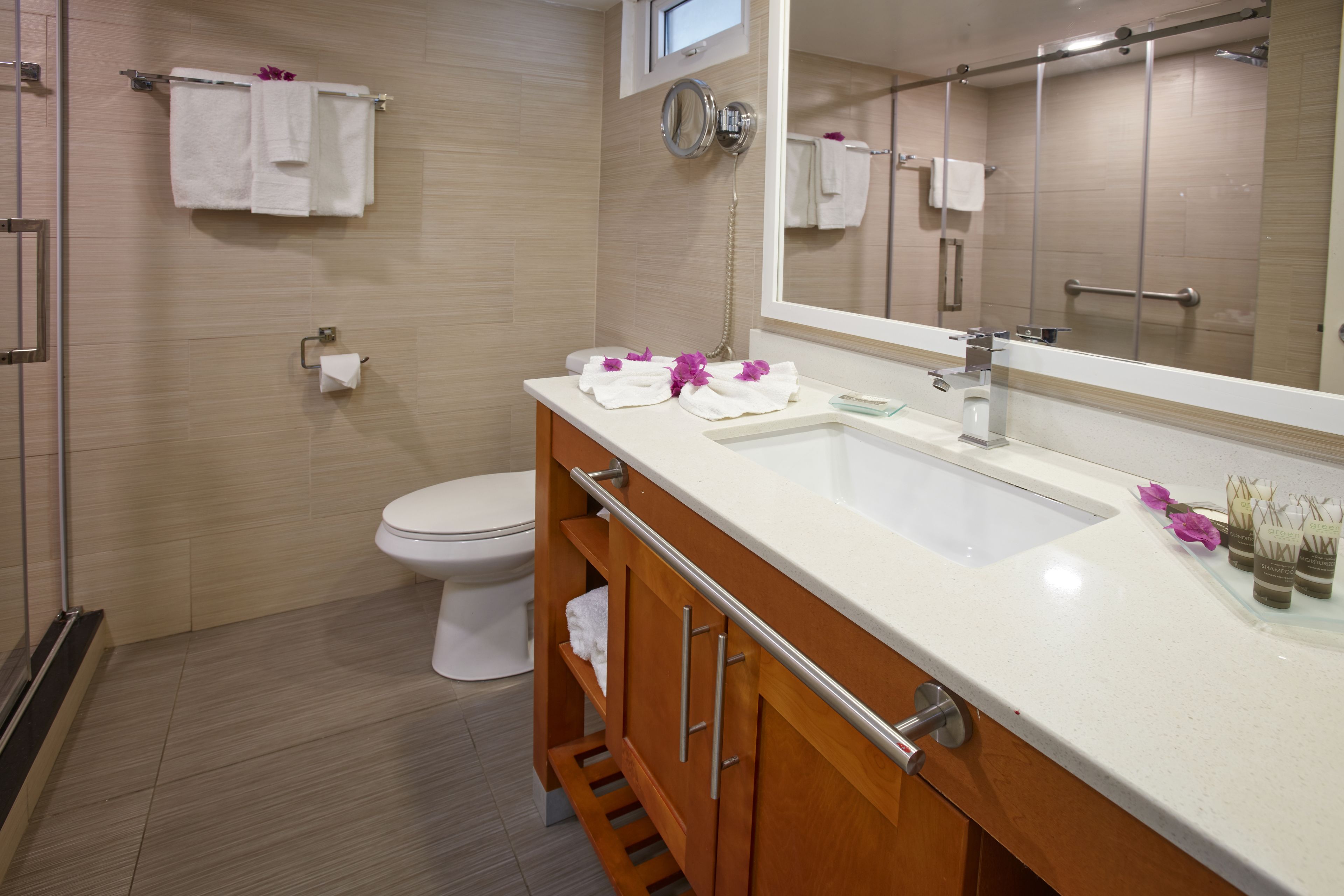 shower, free toiletries, towels