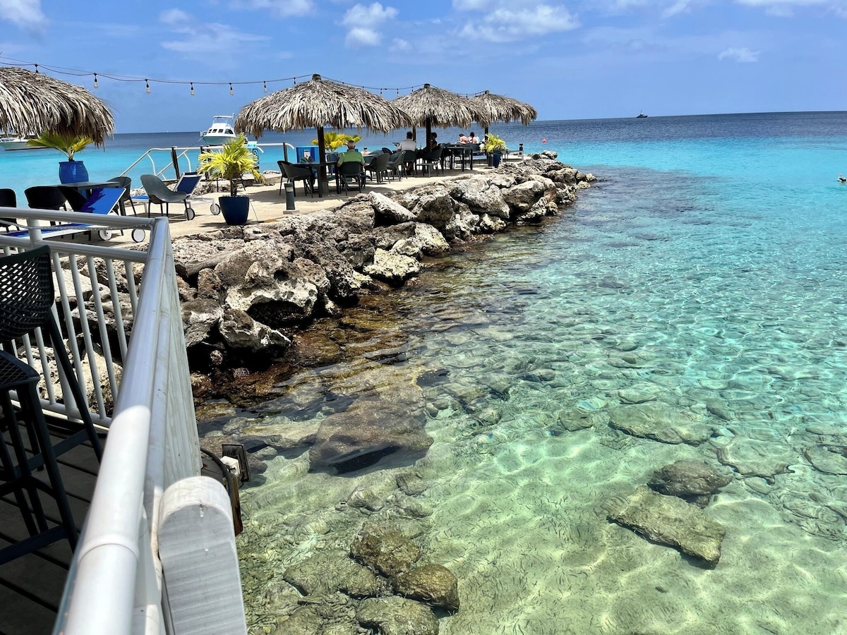 Divi Flamingo Beach Resort & Casino