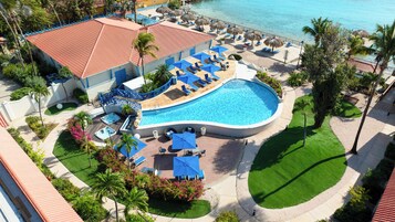 2 piscinas al aire libre, cabañas de piscina gratuitas, tumbonas