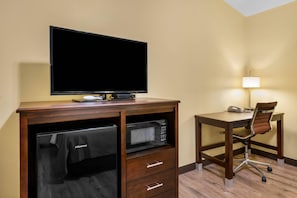 Room, 1 Queen Bed, Accessible, Non Smoking | Desk, free WiFi, bed sheets