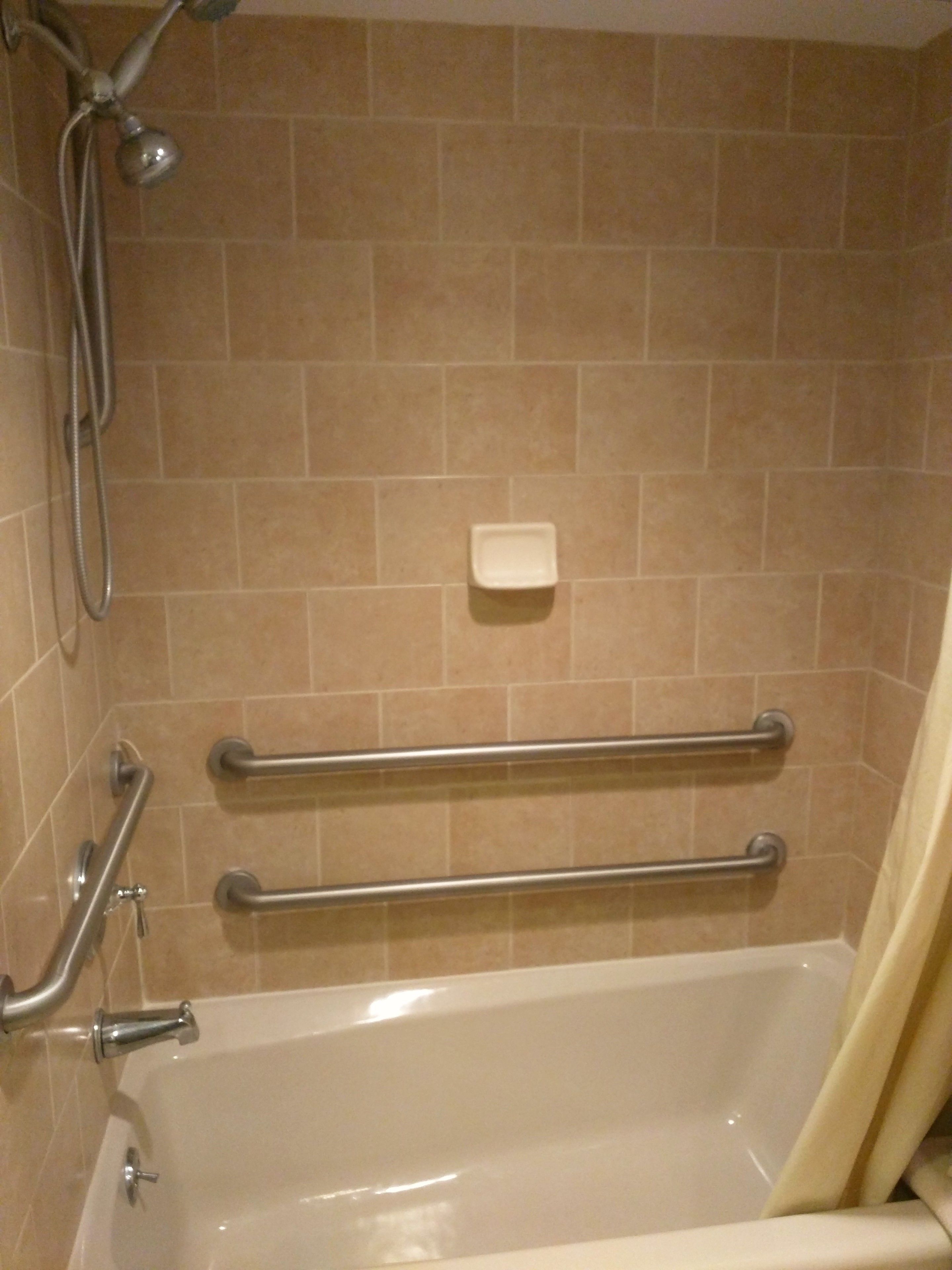 traditional room, 1 queen bed, accessible | bathroom | combined shower/bathtub, designer toiletries, hair dryer, dressing gowns