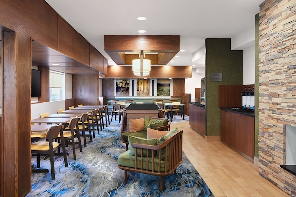 Free continental breakfast