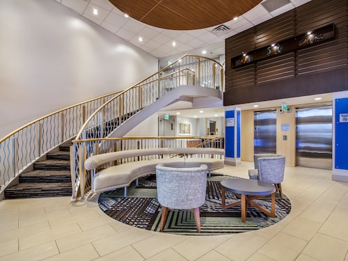 Holiday Inn Express & Suites Langley by IHG