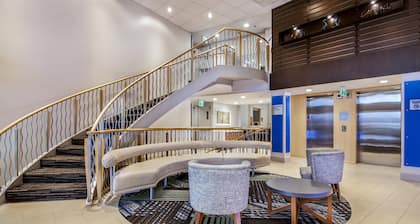 Holiday Inn Express & Suites Langley by IHG