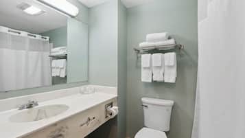 Business Room, 1 King Bed, Non Smoking | Bathroom | Combined shower/bathtub, free toiletries, hair dryer, towels