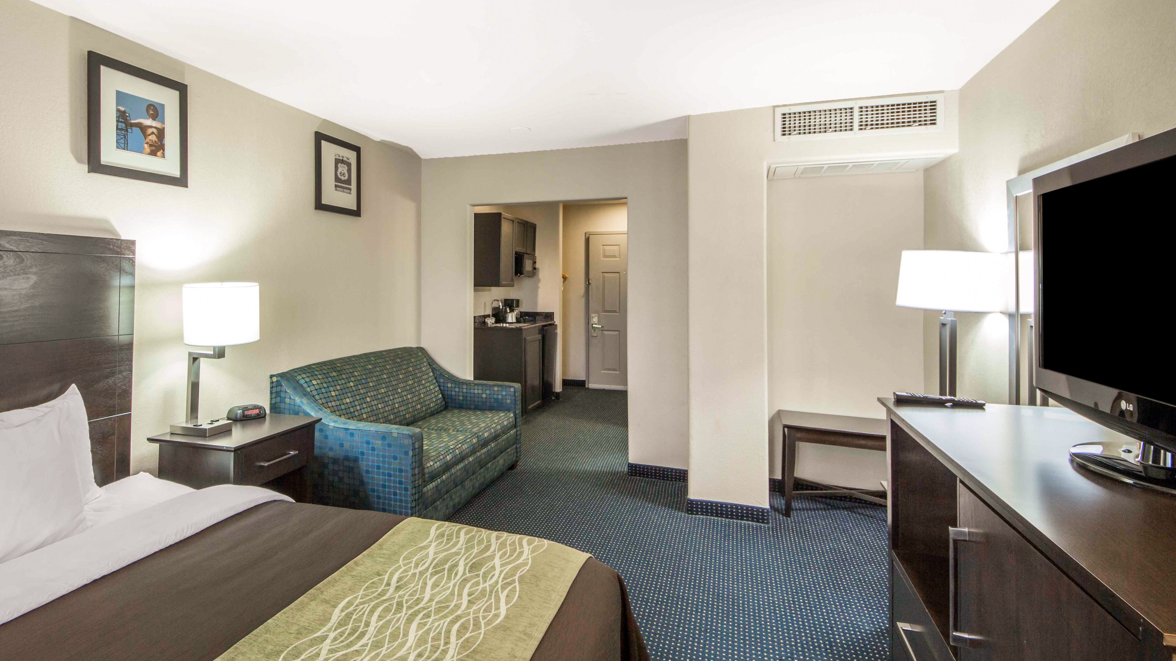 Photo - Quality Inn Tulsa-Downtown West