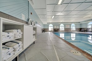 Piscine intérieure