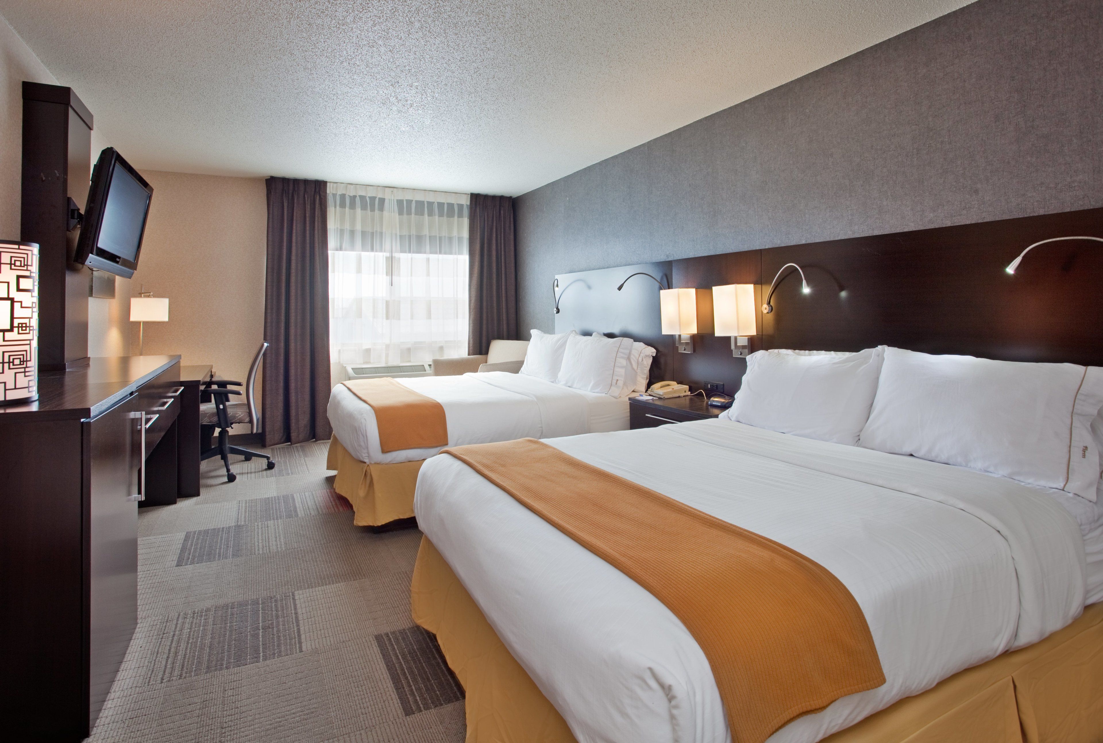 Holiday Inn Express Hotel & Suites Beatrice, an IHG Hotel