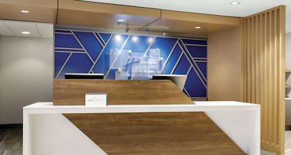 Holiday Inn Express Hotel & Suites Cleveland-Streetsboro by IHG