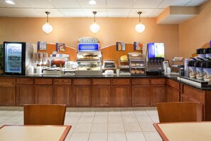 Petit-déjeuner buffet compris tous les jours