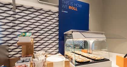 Holiday Inn Express Raleigh Durham Airport by IHG