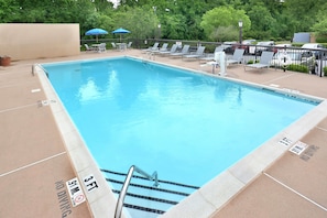 Seasonal outdoor pool, pool umbrellas, sun loungers