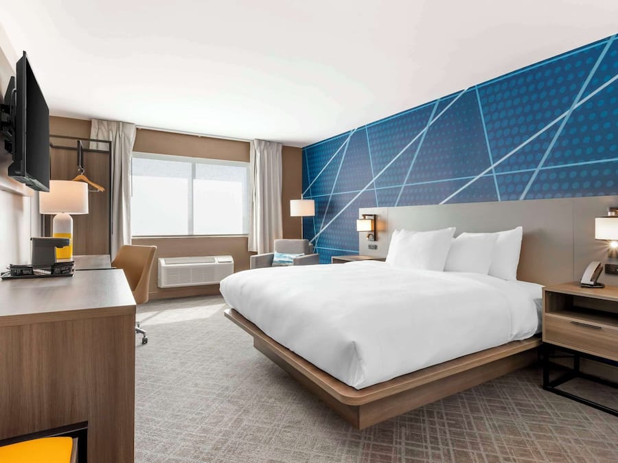 标准房, 1 张特大床, 无烟房 | 办公桌、遮光窗帘、熨斗/熨衣板、折叠床/加床