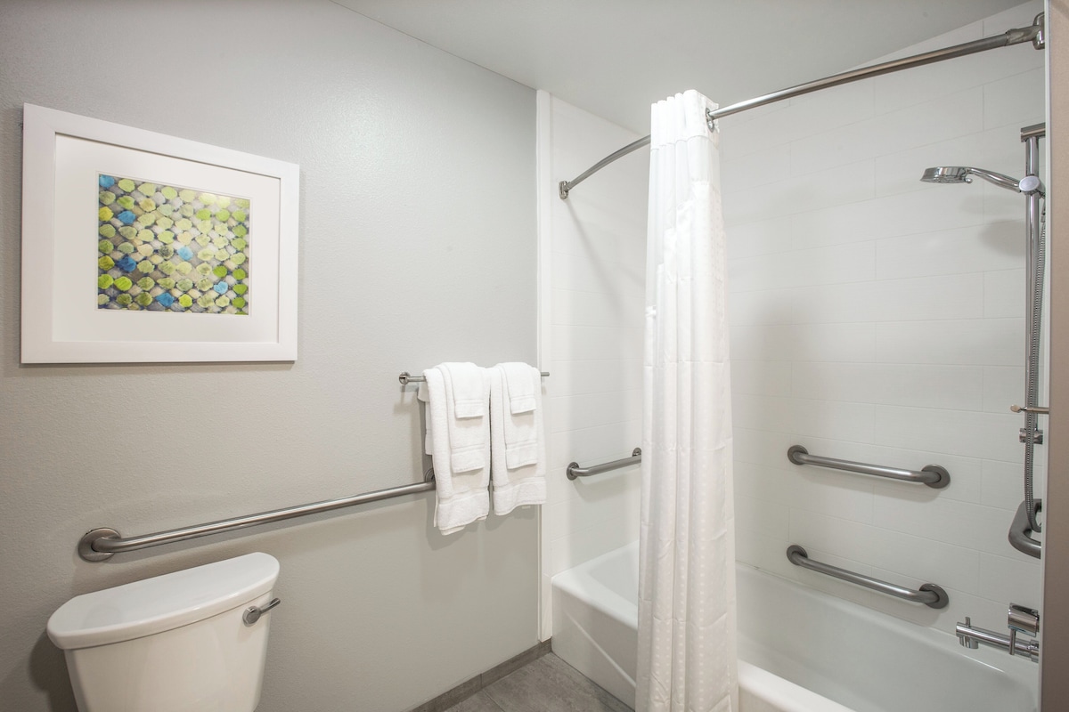 Standard Room, 2 Katil Ratu (Queen), Accessible (Communications, Tub) | Kemudahan bilik