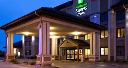Holiday Inn Express & Suites Worthington by IHG