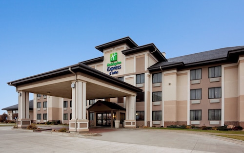 Holiday Inn Express & Suites Worthington by IHG