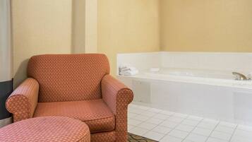 Schreibtisch, Bügeleisen/Bügelbrett, kostenloses WLAN, Bettwäsche