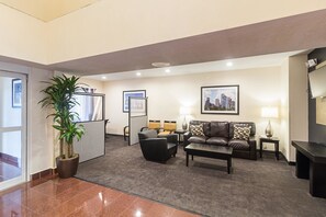 Lobby - Quality Inn & Suites West Chase (Houston)