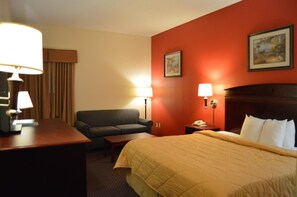 Individually furnished, desk, laptop workspace, iron/ironing board - Truckerz Inn (Jacksonville)