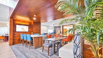 Free daily buffet breakfast