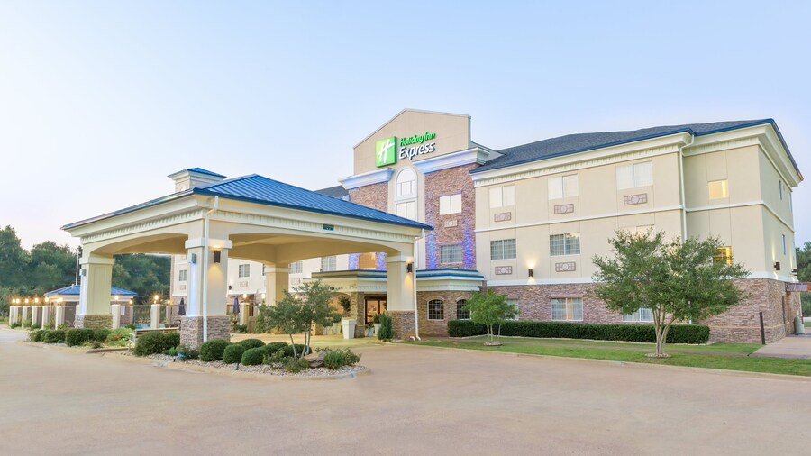 Holiday Inn Express Palestine by IHG