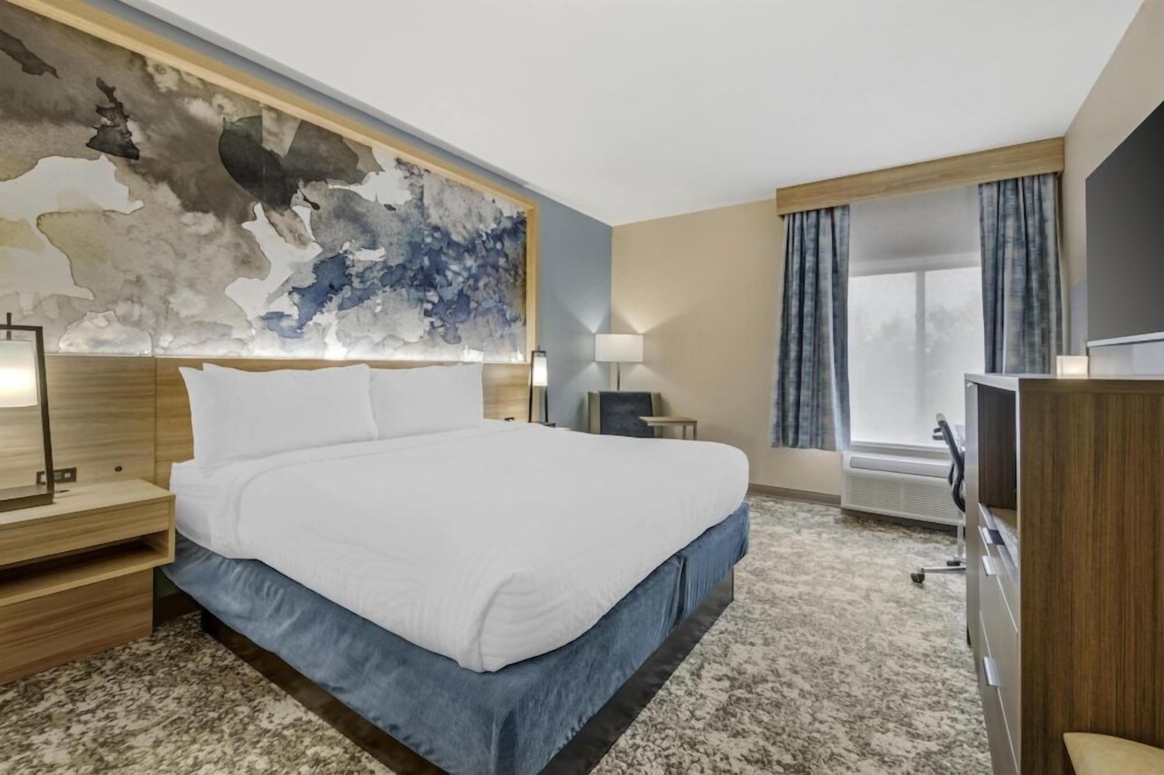 Pillowtop beds, desk, laptop workspace, iron/ironing board